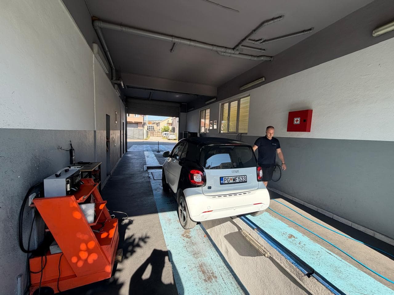 Linija za emisiju i osvjetljenje, tehnički pregled Podgorica